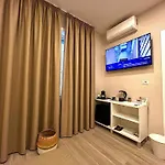 Two Nápoly